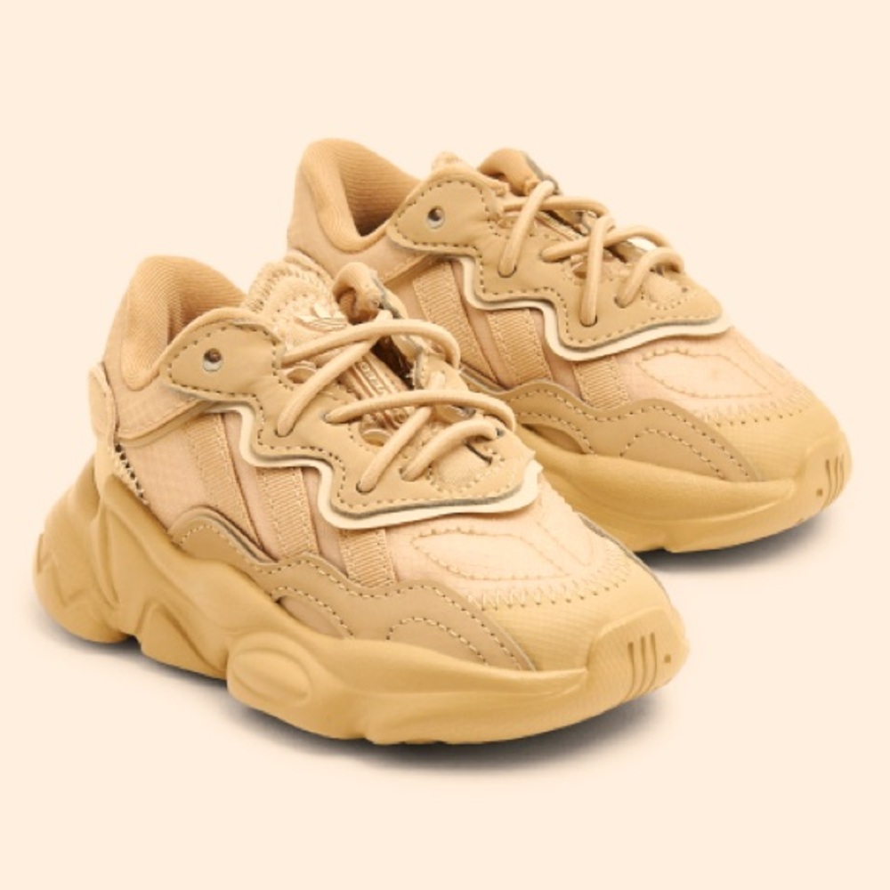 Adidas Ozweego adidas OZWEEGO Shoes
Kids - Beige